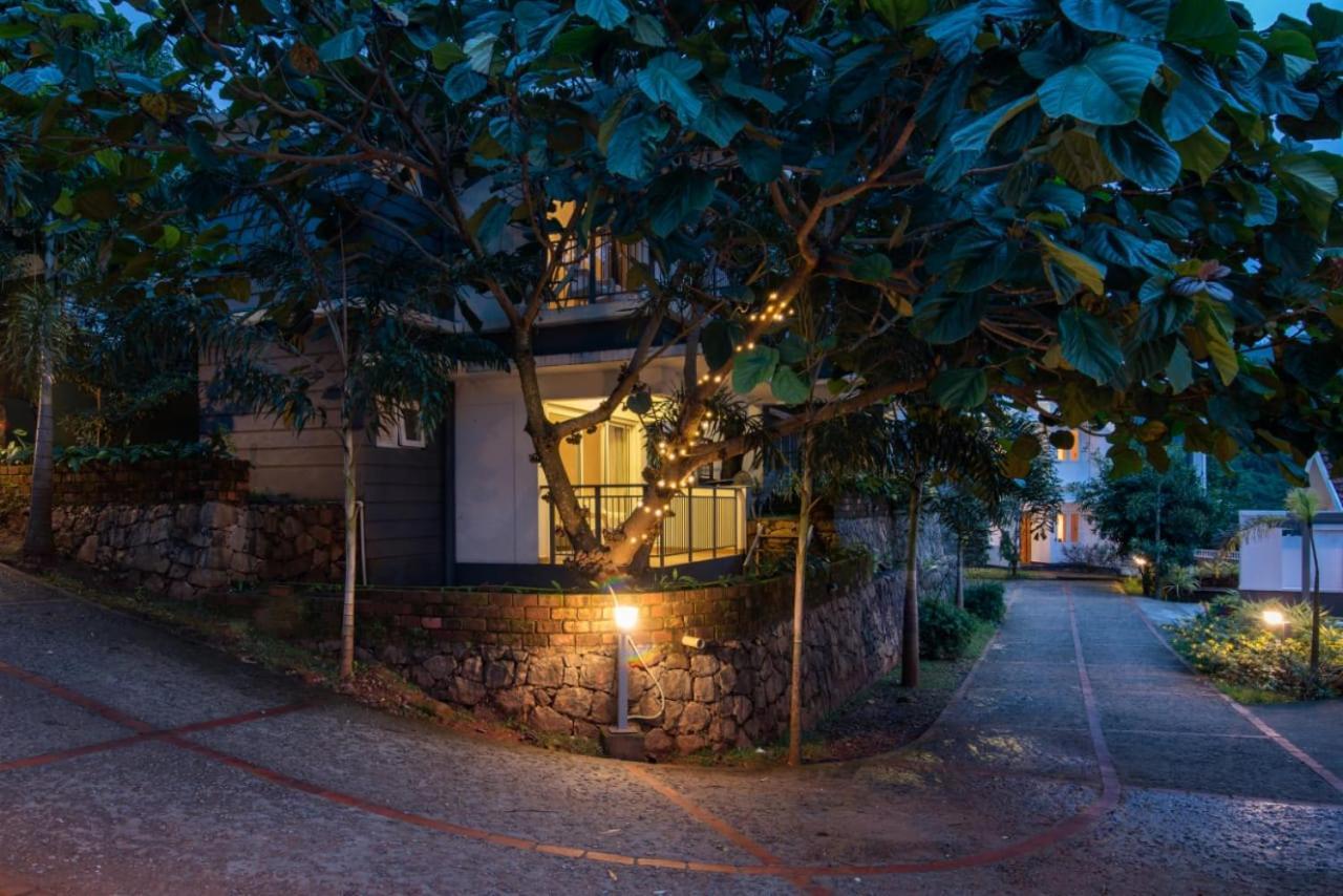Dazzle Villa Resort Kalpatta Ngoại thất bức ảnh